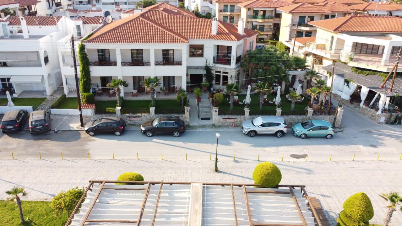 Hotel Paralio Possidi Exterior photo